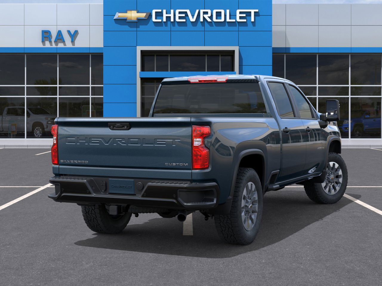 2026 Chevrolet Silverado 2500HD Custom photo 4