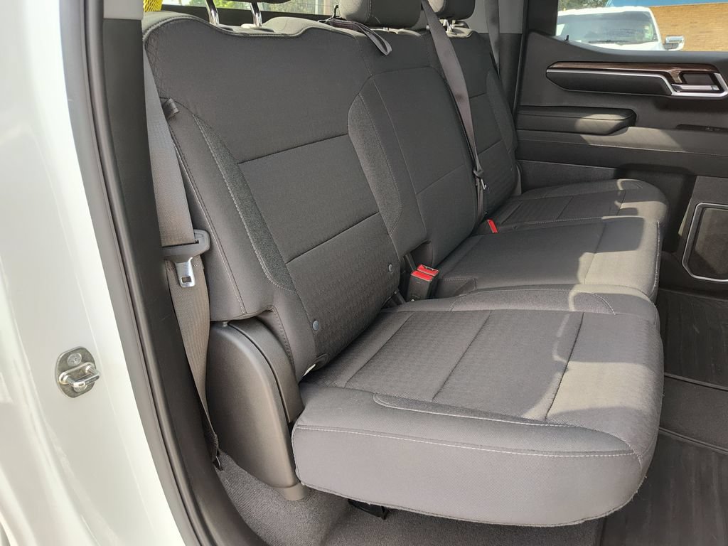 2023 Chevrolet Silverado 1500 LT - Photo 24