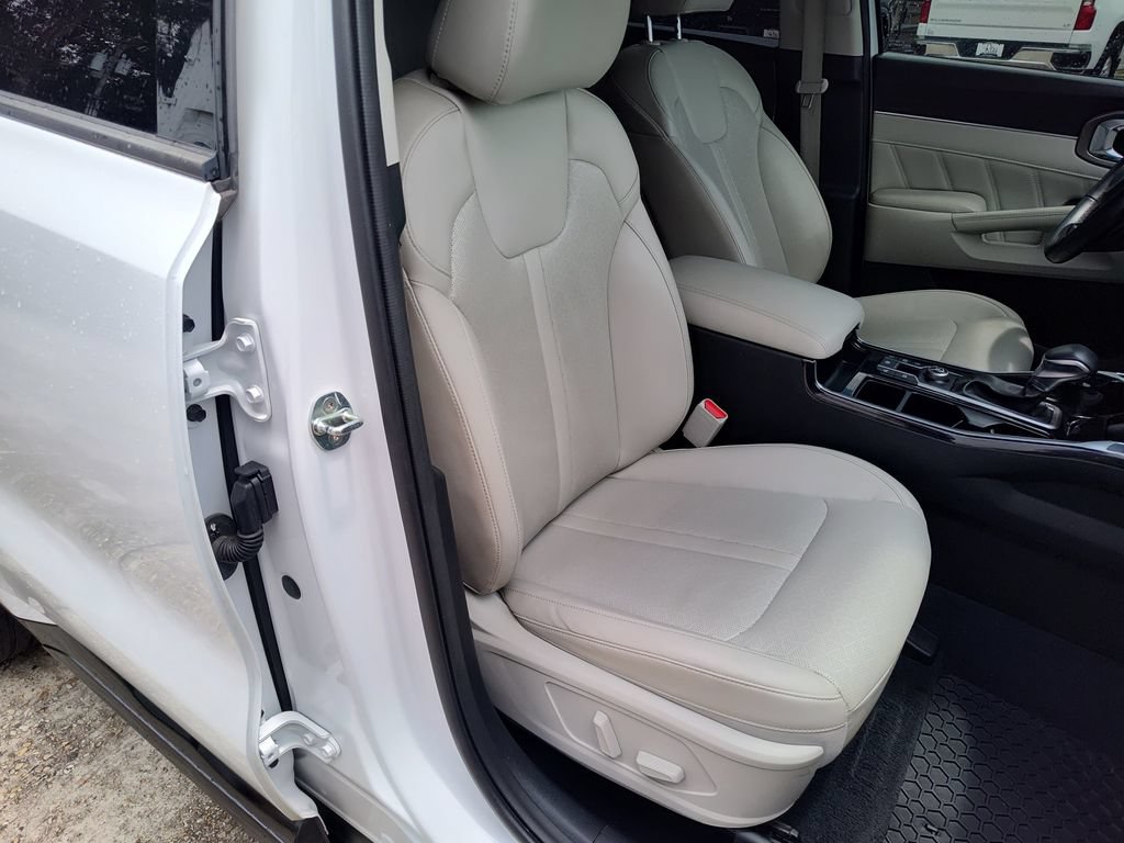 2022 Kia Sorento SX - Photo 23