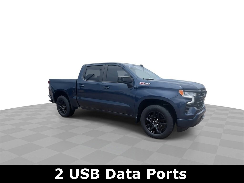 2022 Chevrolet Silverado 1500 RST photo 2
