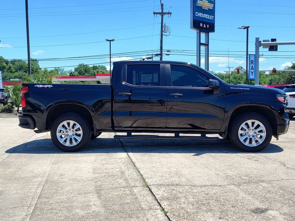 2025 Chevrolet Silverado 1500 Custom - Photo 9