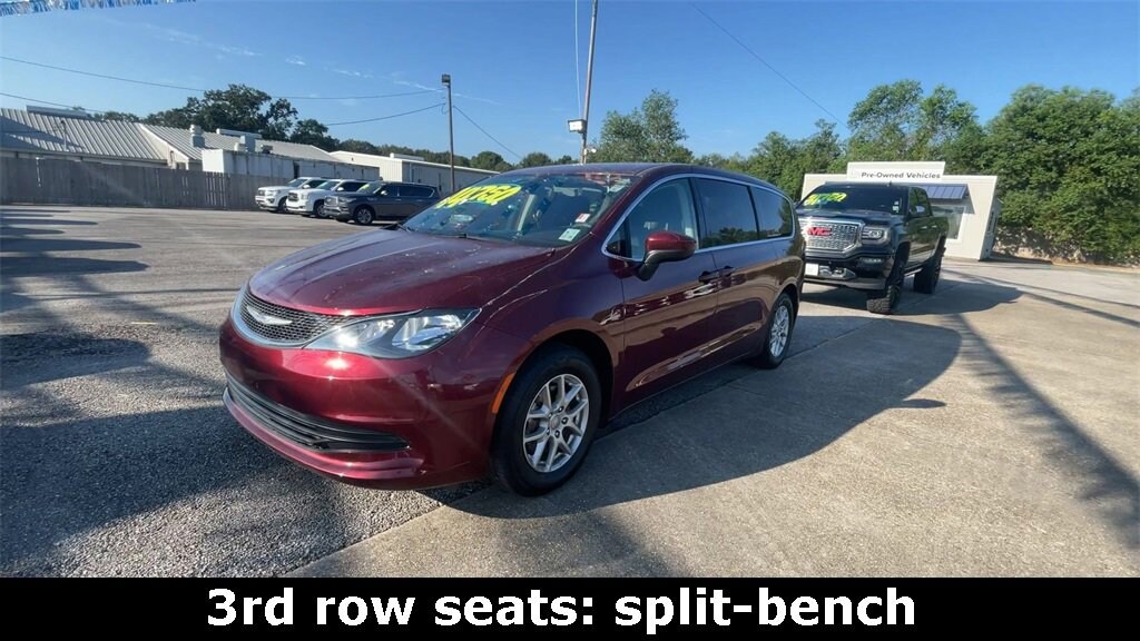 Used 2017 Chrysler Pacifica Touring Minivan