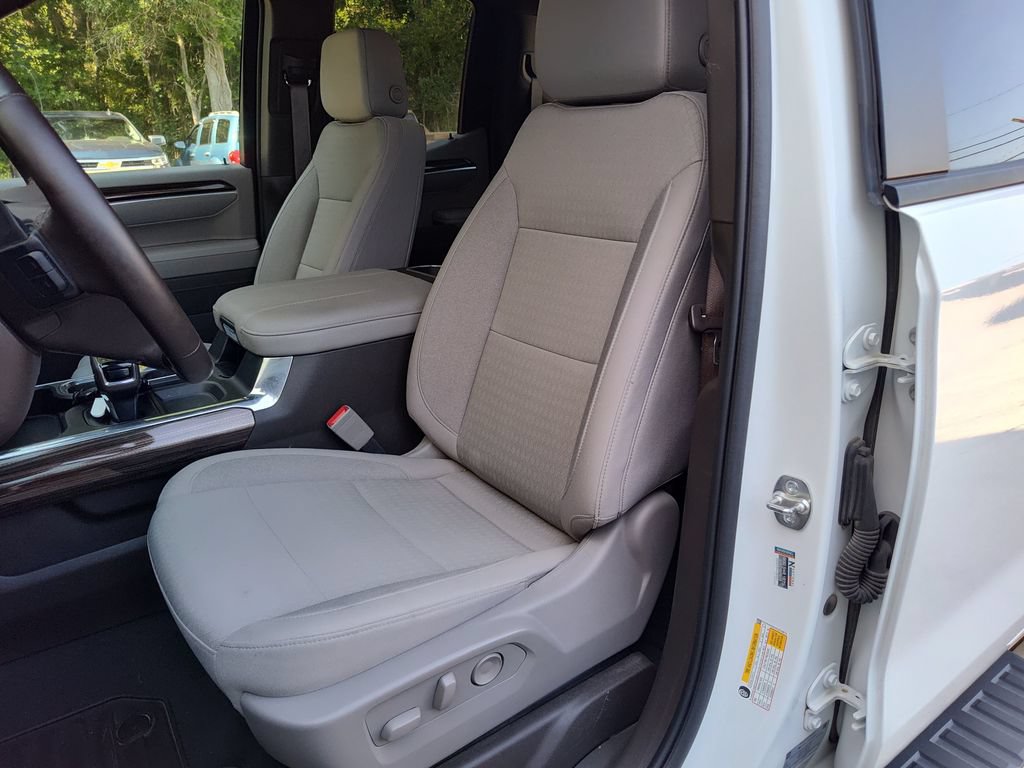 2025 Chevrolet Silverado 1500 LT - Photo 15