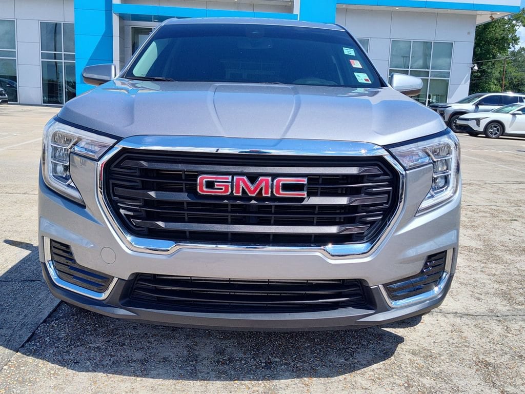 2024 GMC Terrain SLE - Photo 11