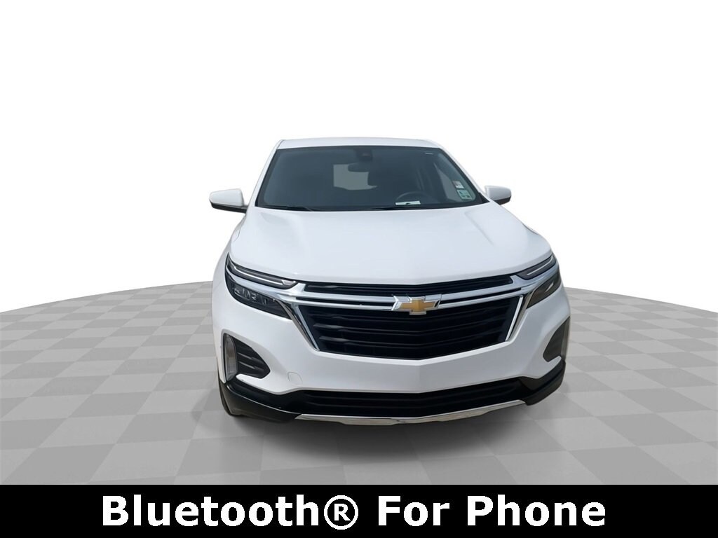 2022 Chevrolet Equinox LT photo 3