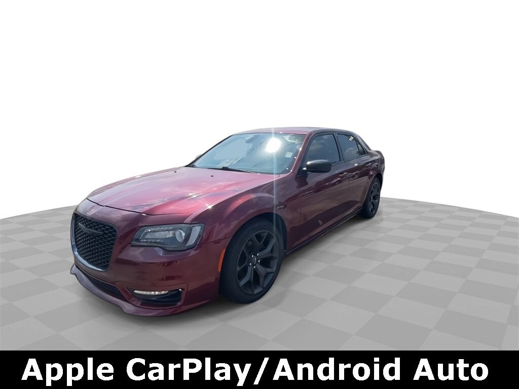 2020 Chrysler 300 Touring L photo 3