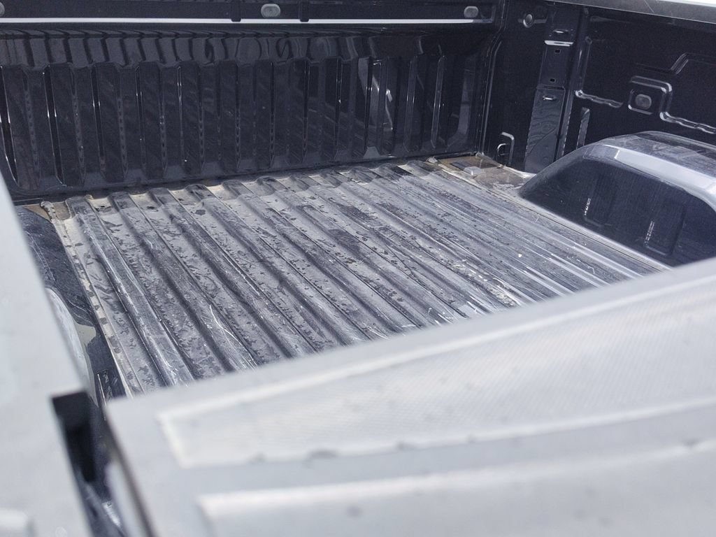 2023 Chevrolet Silverado 1500 LT - Photo 8
