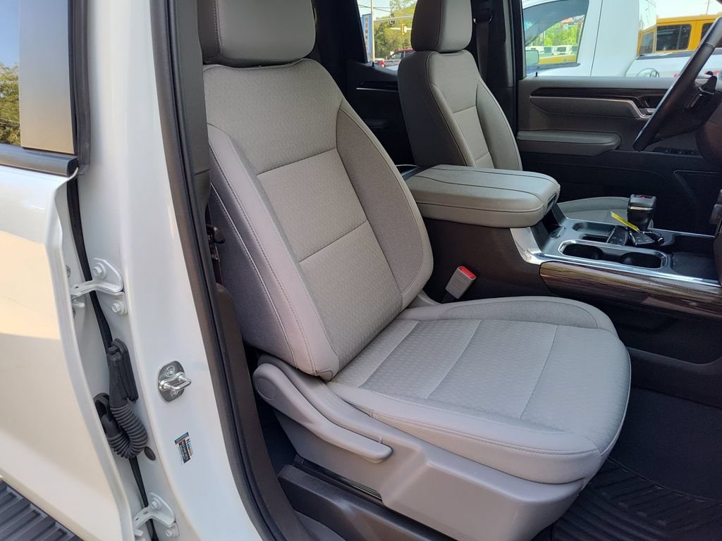 2025 Chevrolet Silverado 1500 LT - Photo 20