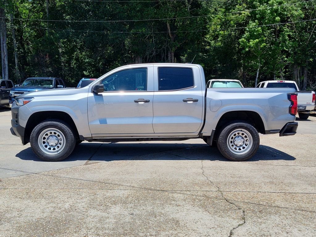 2023 Chevrolet Colorado Work Truck - Photo 3