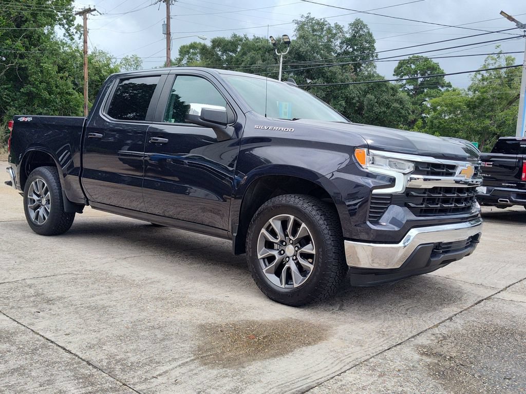 2023 Chevrolet Silverado 1500 LT - Photo 11