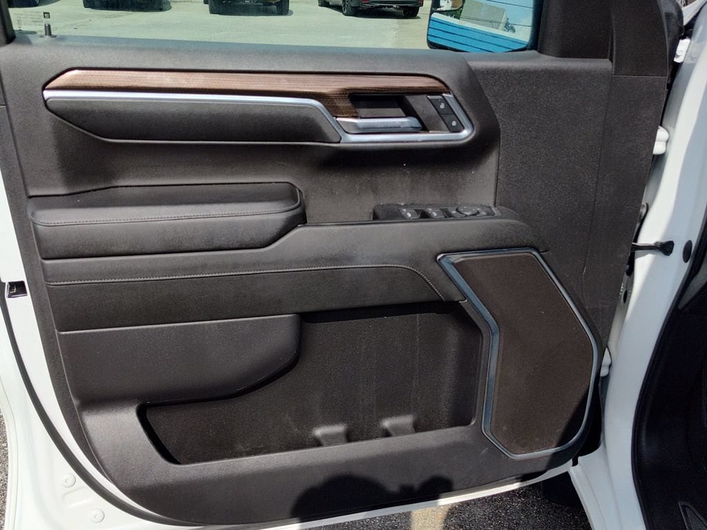 2023 Chevrolet Silverado 1500 LT - Photo 15