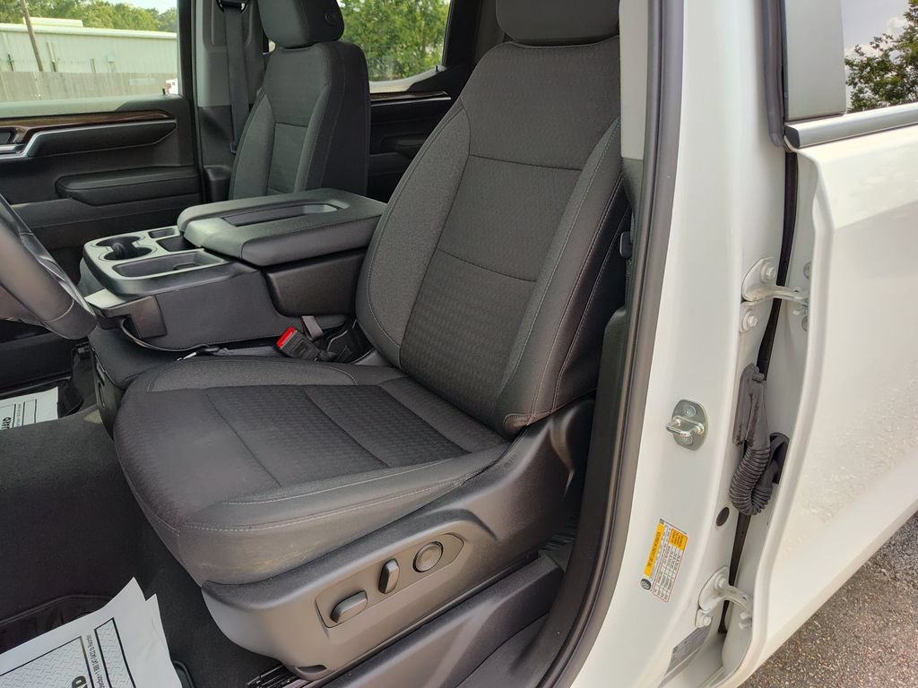 2023 Chevrolet Silverado 1500 LT - Photo 17