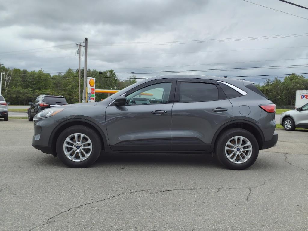 Used 2022 Ford Escape SE with VIN 1FMCU9G63NUA28323 for sale in Oakland, ME