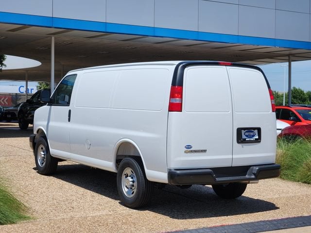 2026 Chevrolet Express Cargo Work Van - Photo 7
