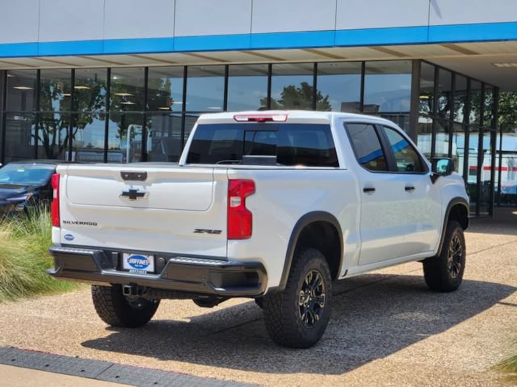 New 2026 Chevrolet Silverado 1500 ZR2 Truck Crew Cab
