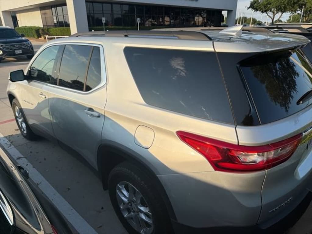 Used 2020 Chevrolet Traverse LT Leather SUV