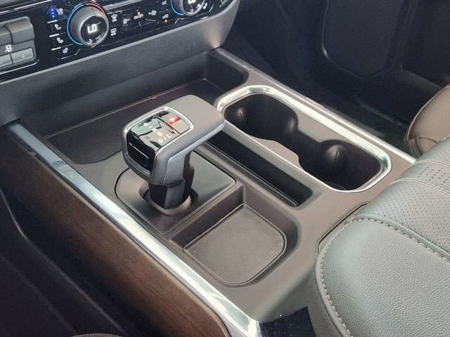 2026 Chevrolet Silverado 1500 High Country - Photo 18