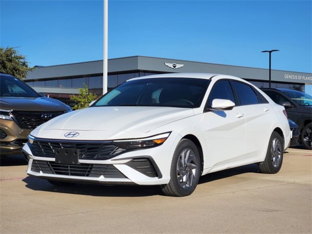 Used 2024 Hyundai Elantra SEL Sedan