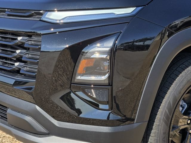 2027 Chevrolet Equinox LT - Photo 6