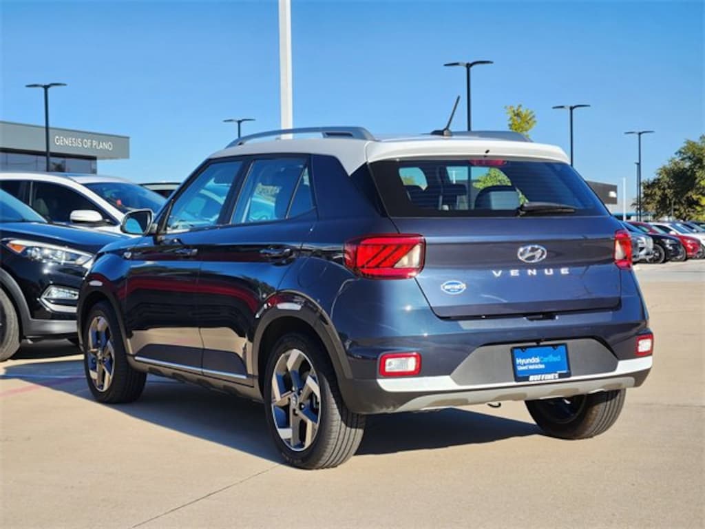 Used 2024 Hyundai Venue Limited SUV