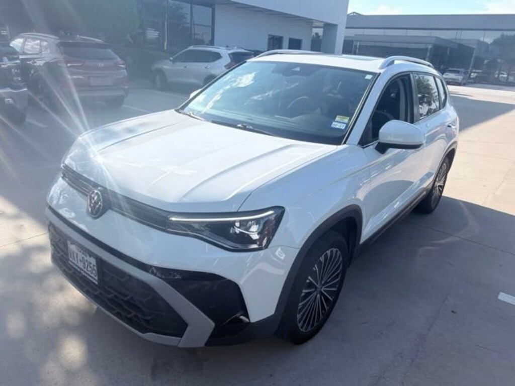 Used 2025 Volkswagen Taos 1.5T SE SUV
