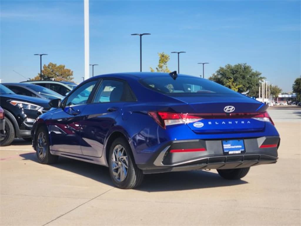 Used 2024 Hyundai Elantra SEL Sedan