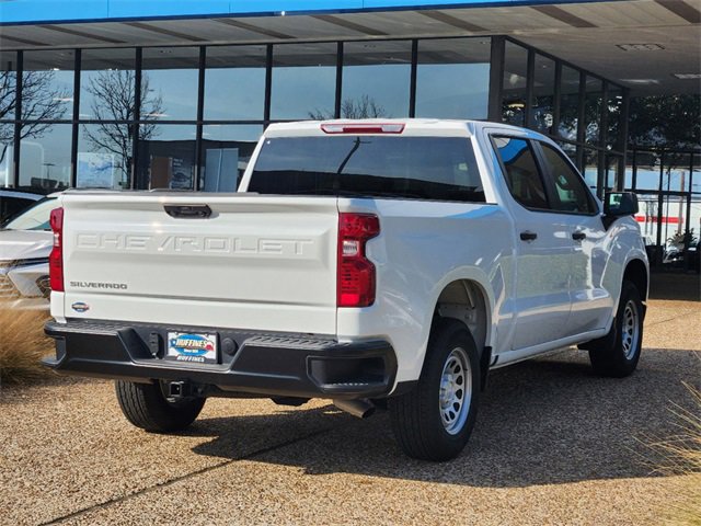 2024 Chevrolet Silverado 1500 photo 3