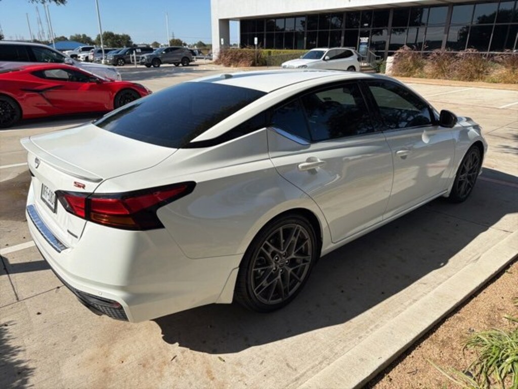 Used 2023 Nissan Altima 2.0 SR Sedan