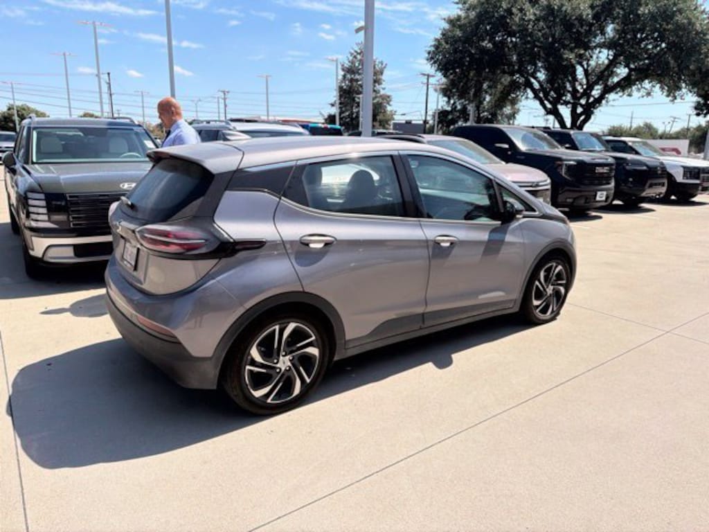 Used 2023 Chevrolet Bolt EV 2LT Wagon
