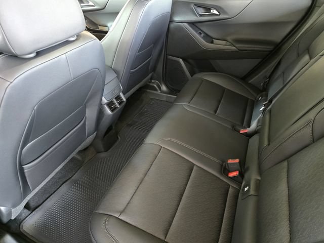 2027 Chevrolet Equinox LT - Photo 21