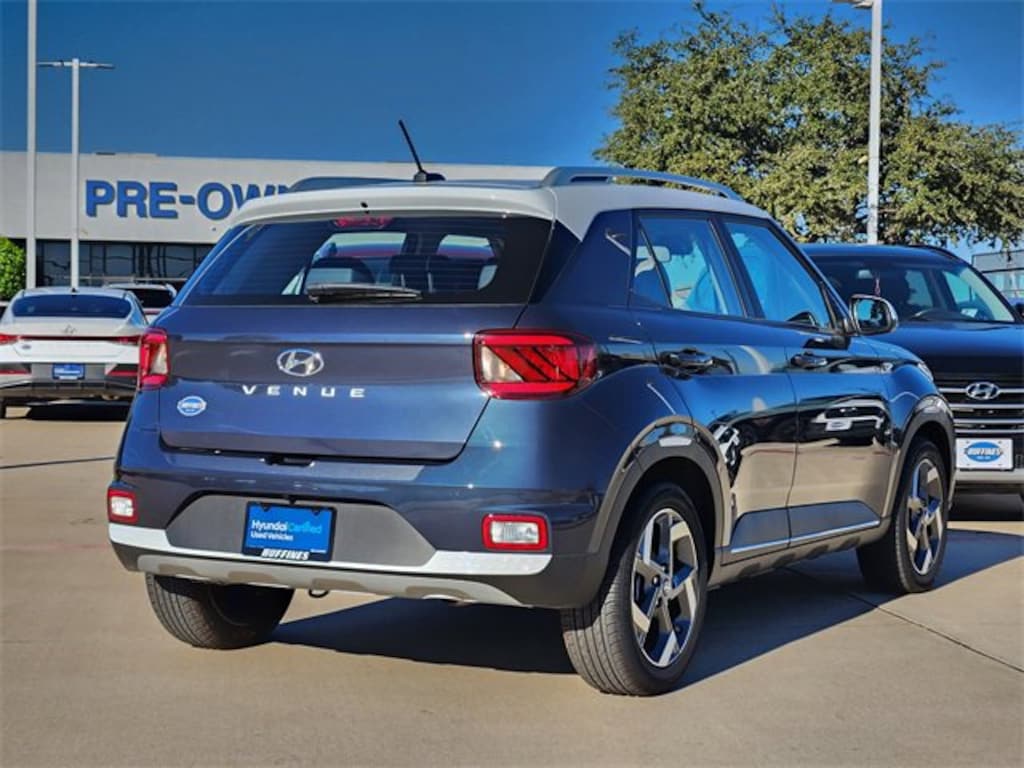 Used 2024 Hyundai Venue Limited SUV