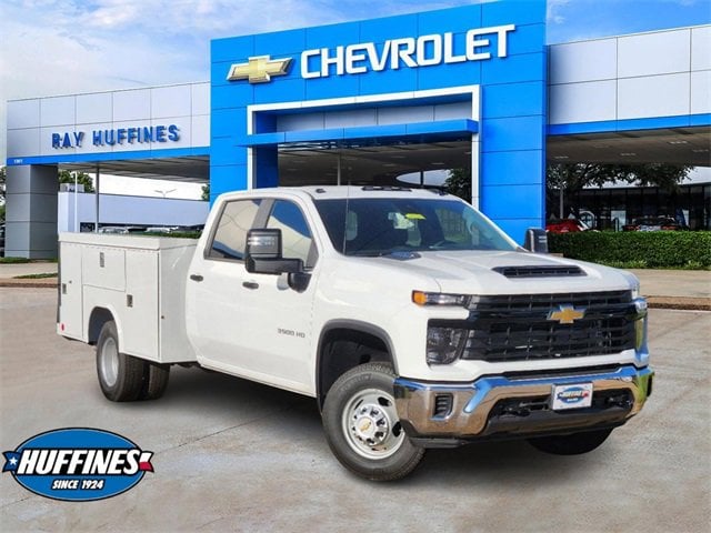 2024 Chevrolet Silverado 3500 Chassis Cab Work Truck's photo