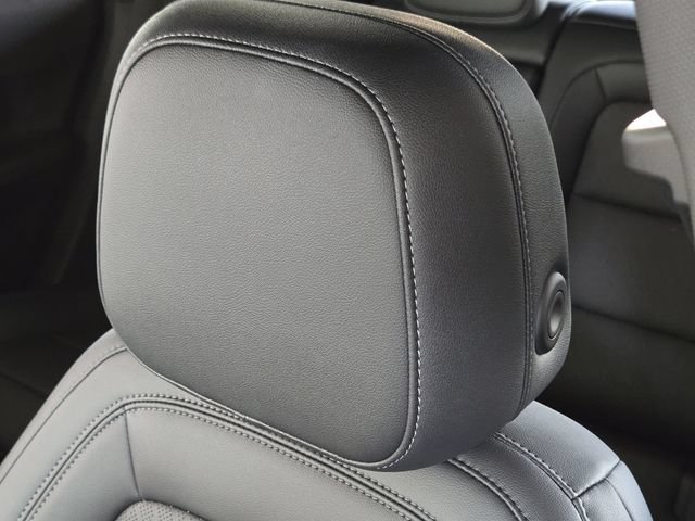 2027 Chevrolet Equinox LT - Photo 11