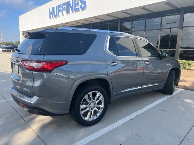 2019 Chevrolet Traverse High Country RS photo 2
