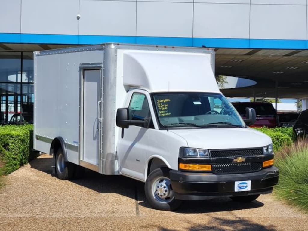 New 2025 Chevrolet Express Cutaway 3500 1WT Cutaway Van