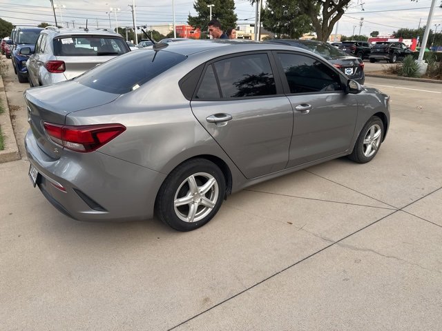 2021 Kia Rio S photo 2
