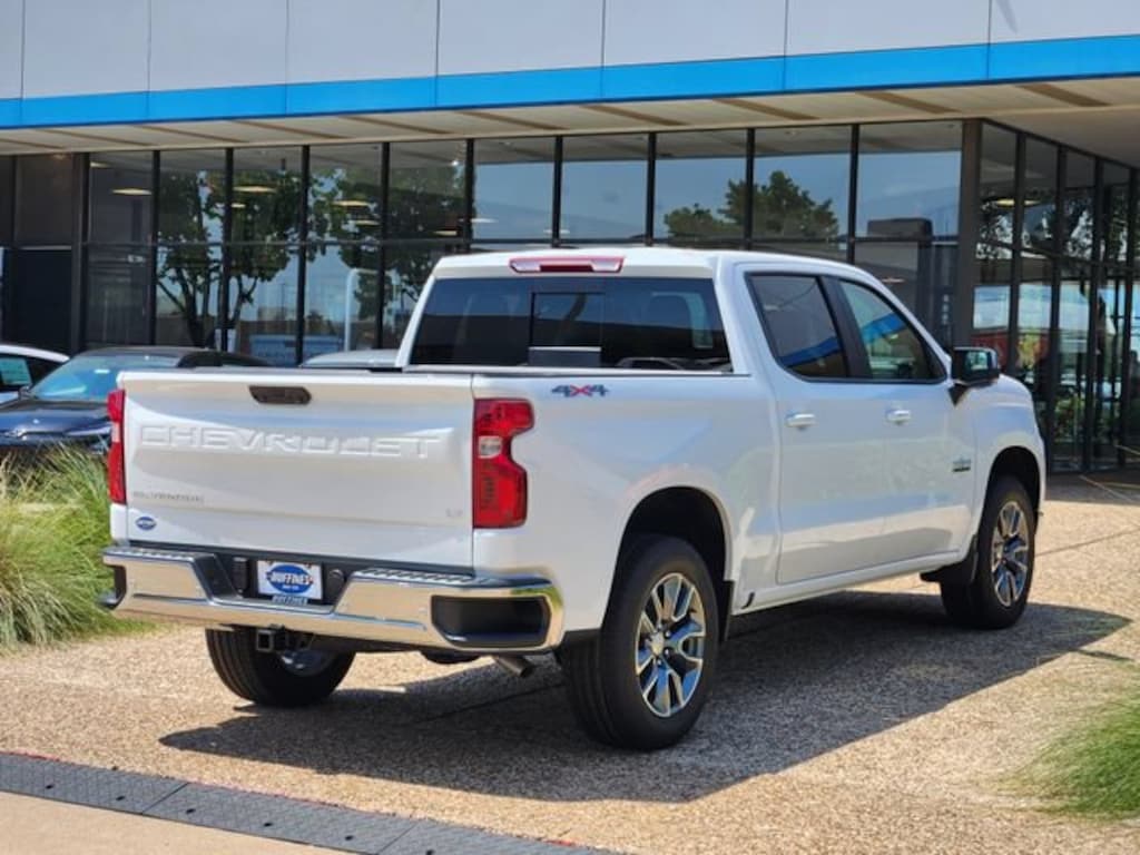 New 2026 Chevrolet Silverado 1500 LT Truck Crew Cab
