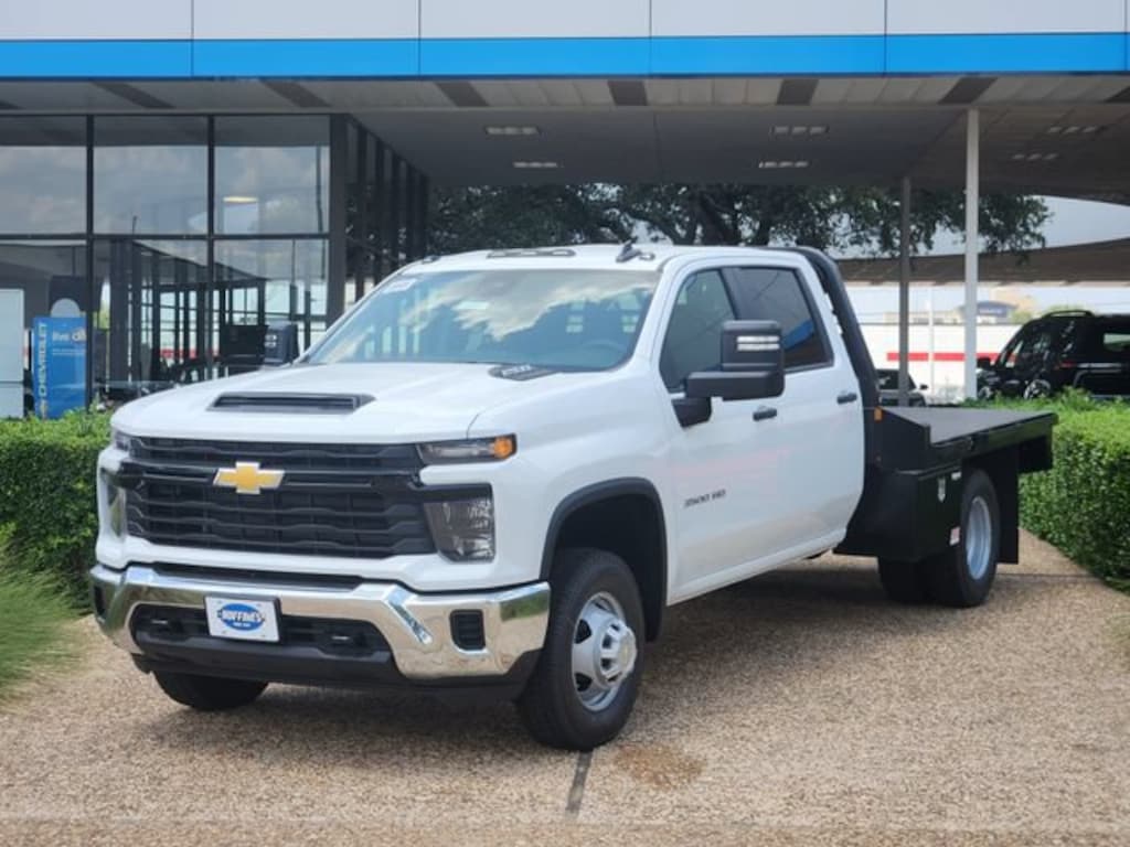 New 2026 Chevrolet Silverado 3500 HD Chassis Cab Work Truck Truck Crew Cab