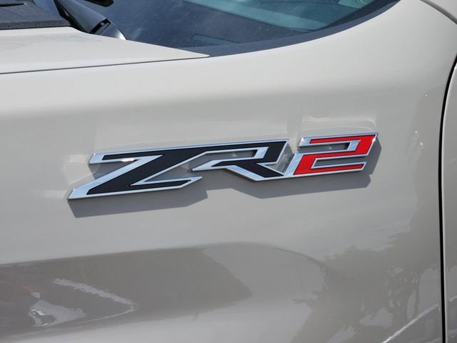 2026 Chevrolet Silverado 2500 HD ZR2 - Photo 9