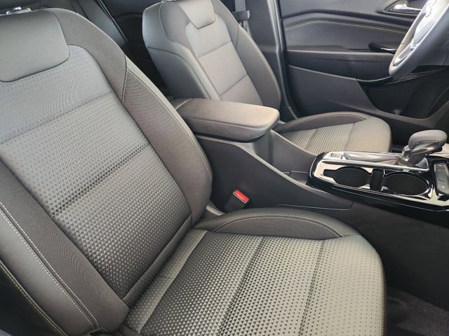 2026 Chevrolet Trax LT - Photo 10