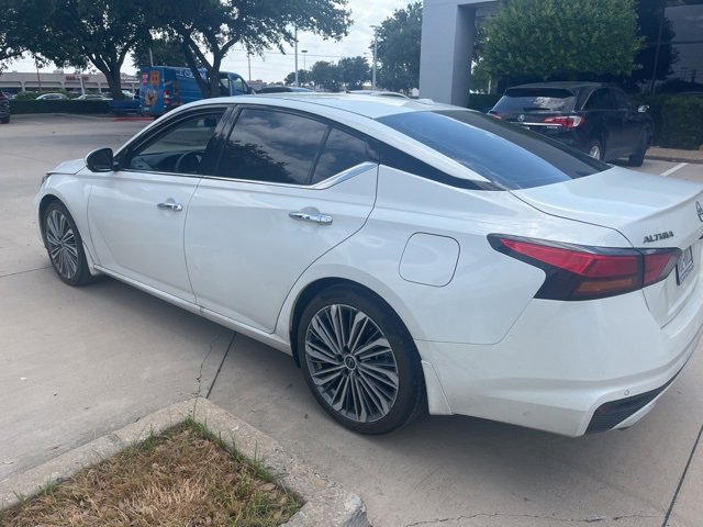 Used 2024 Nissan Altima SL with VIN 1N4BL4EV8RN349974 for sale in Plano, TX