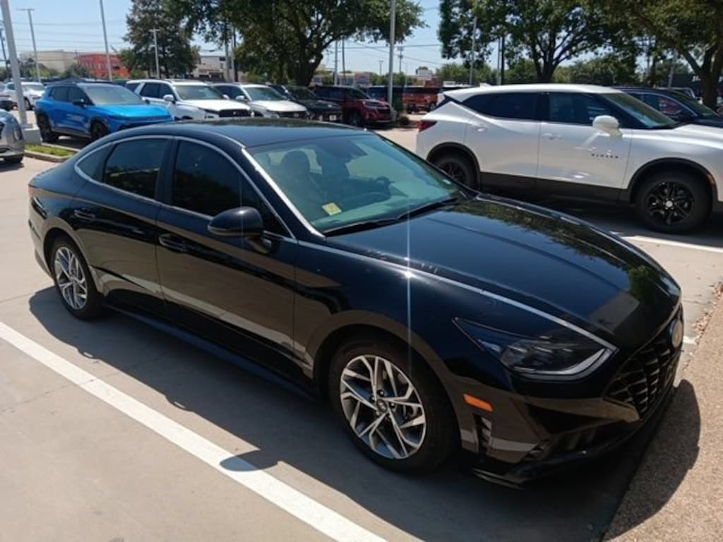 Used 2023 Hyundai Sonata SEL Sedan