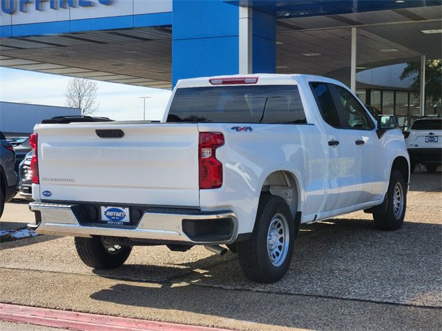 2025 Chevrolet Silverado 1500 photo 3