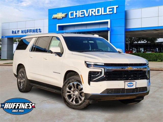 2026 Chevrolet Suburban LS's photo