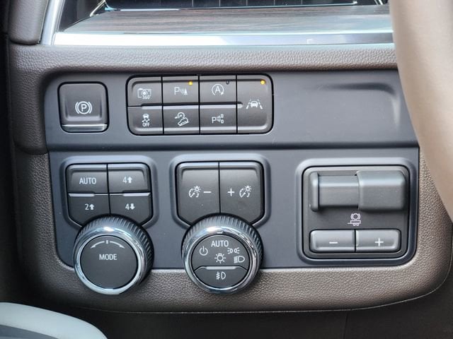 2026 Chevrolet Tahoe Z71 - Photo 18