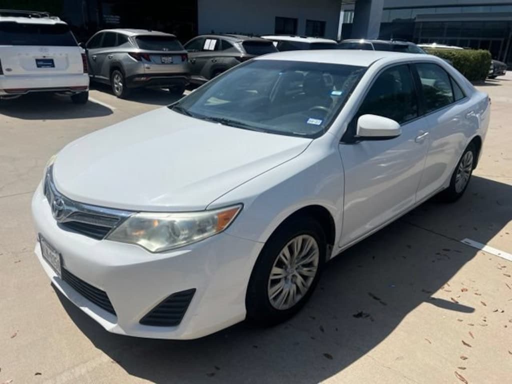 Used 2014 Toyota Camry LE Sedan