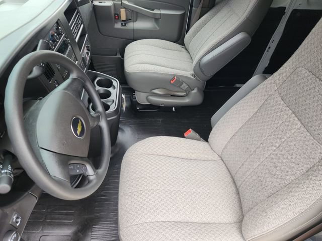 2026 Chevrolet Express Cargo Work Van - Photo 10