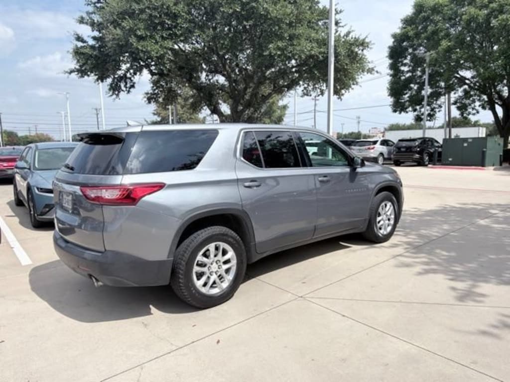 Used 2018 Chevrolet Traverse LS SUV
