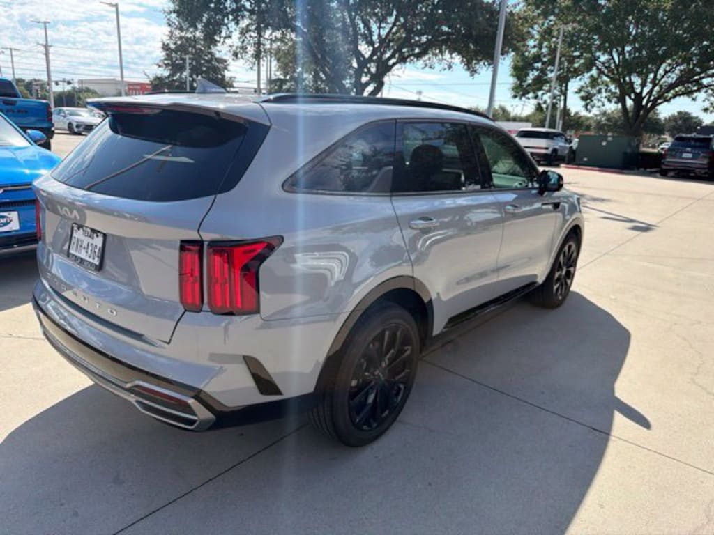 Used 2022 Kia Sorento SX SUV