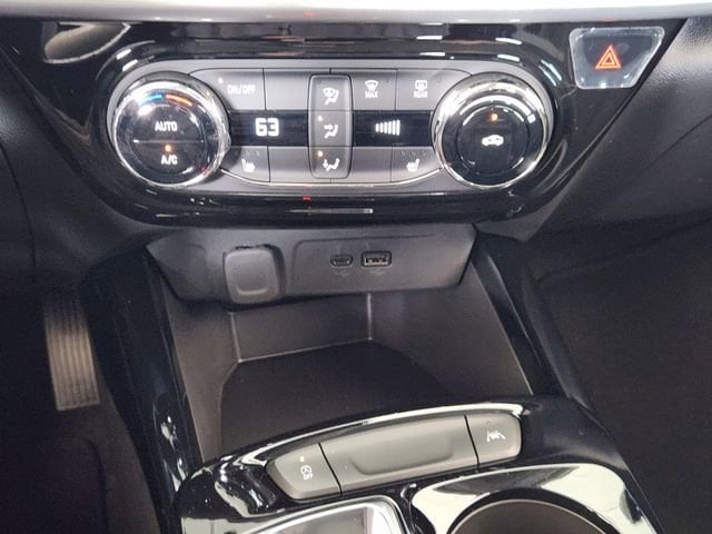 2026 Chevrolet Trax LT - Photo 15